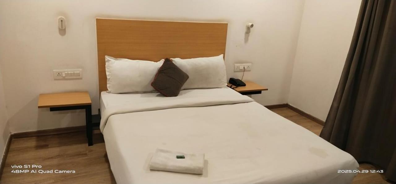 Hotel Eureka Grand Guwahati Exterior foto